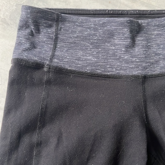 Athleta Athletic leggings Black/gray Side seam pattern Size S GUC - Picture 4 of 8